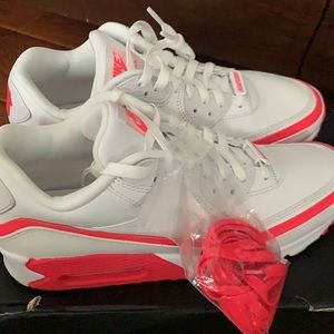 Air max 90 x undefeated